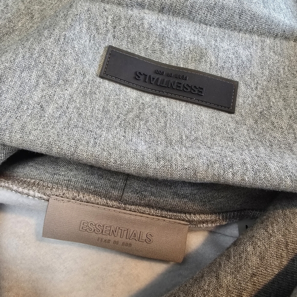 Essentials Fear of God Hoodies - Dark Oatmeal Hoodie - Picture 4 of 5